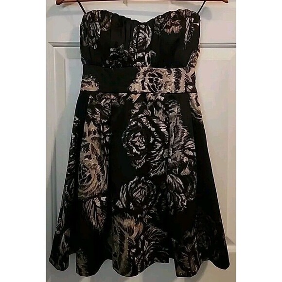 Guess Mini Size 5 Statin Floral Black Tan Roses Design Strapless Baby Doll Lined - Picture 5 of 5